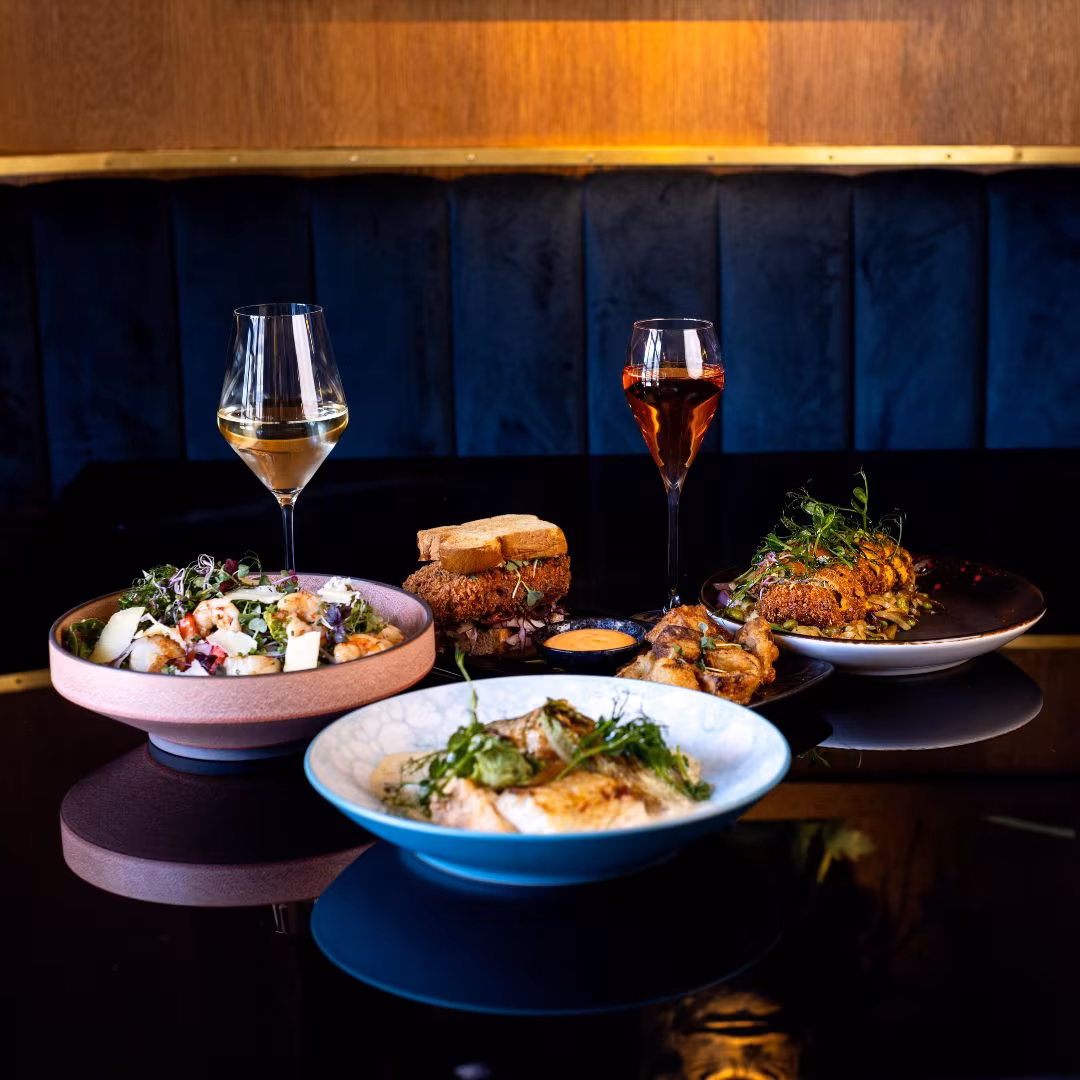 Monkeys Food & Wine | Smárétta- og steikarseðill